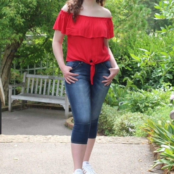 Sexy Red Top 💐 - Picture 4 of 5